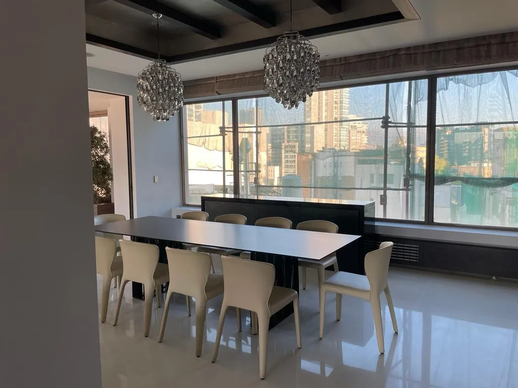 Apartment for Sale in Caree d'or, Achrafieh, Beirut, Lebanon — الصورة 4