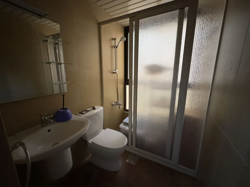 Apartment for Sale in Hazmieh, Lebanon — الصورة 10