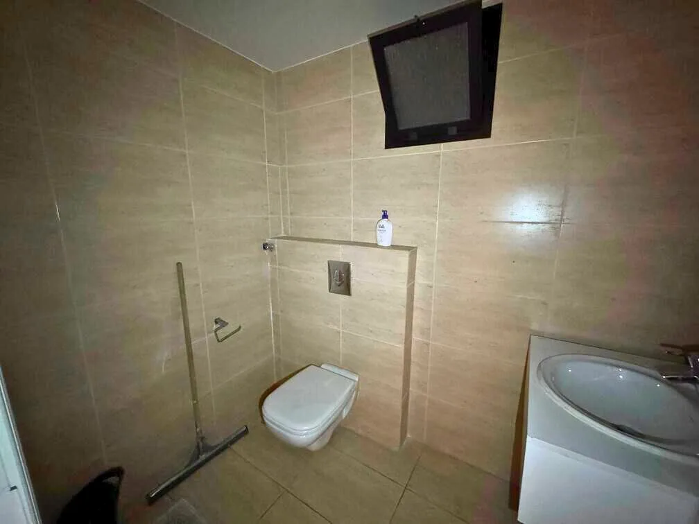 Office for Sale in Saifi Village — الصورة 7