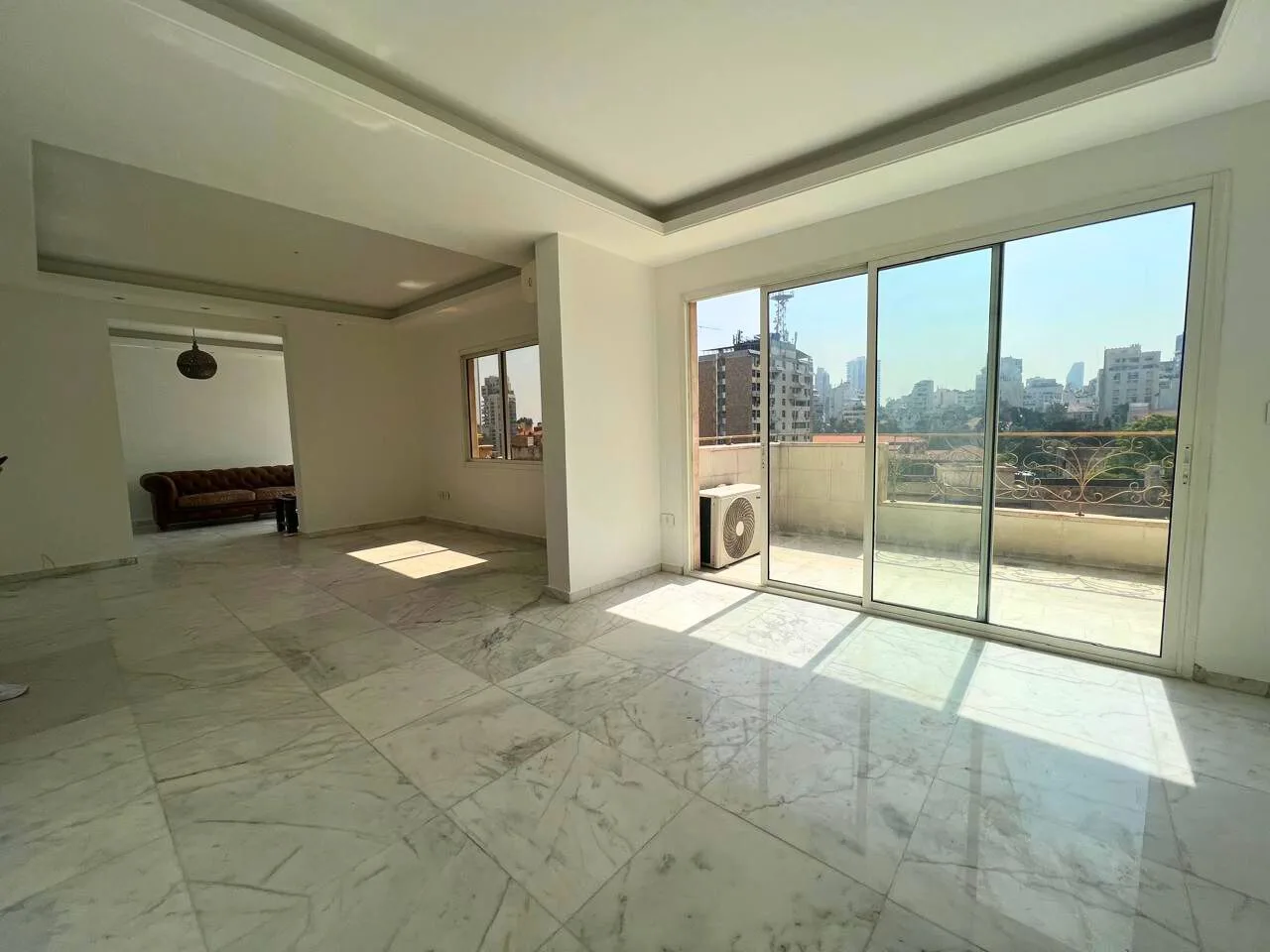Apartment for Sale in Achrafieh — الصورة 4