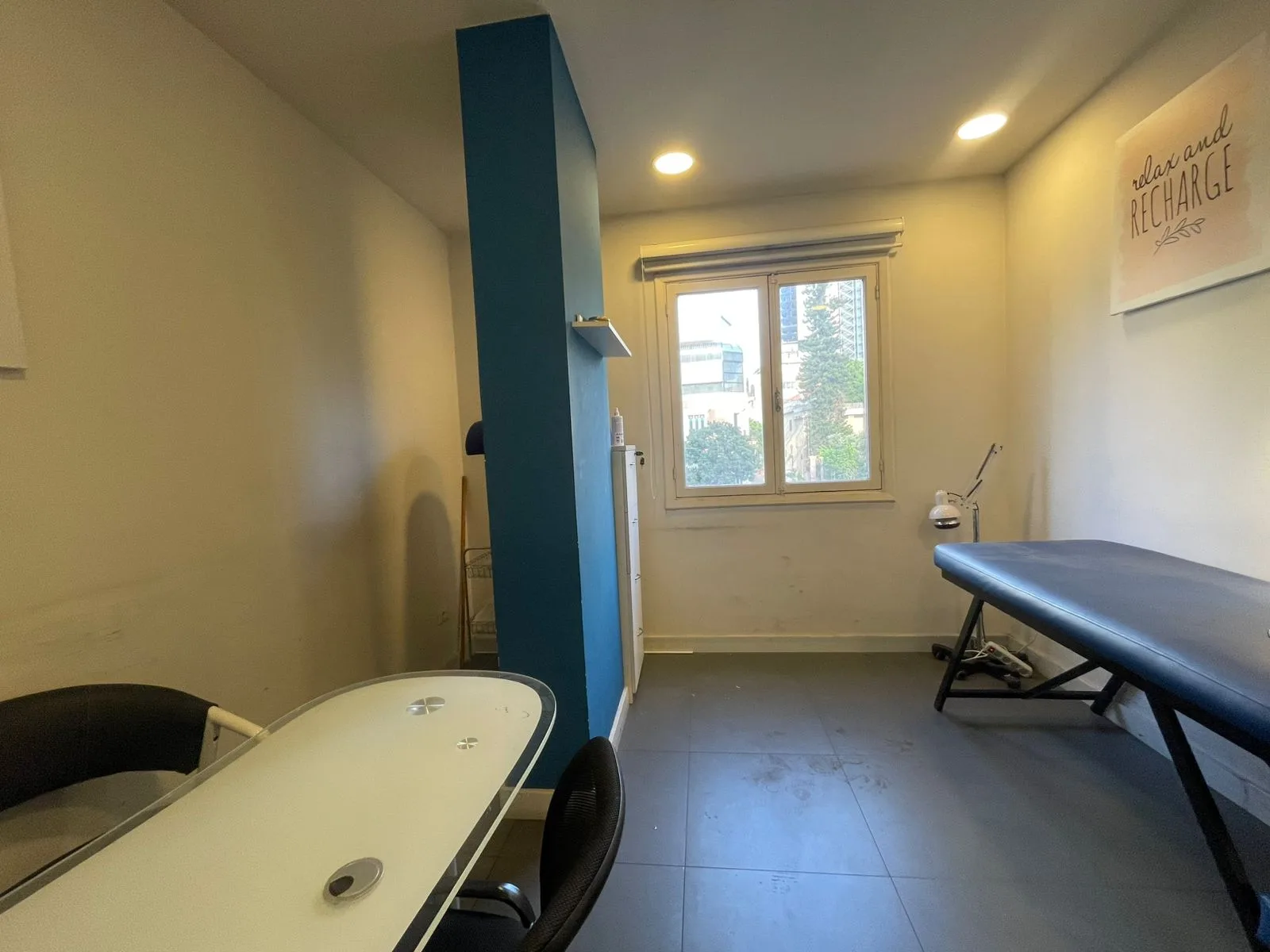 Office for Rent in Saifi Village — الصورة 7