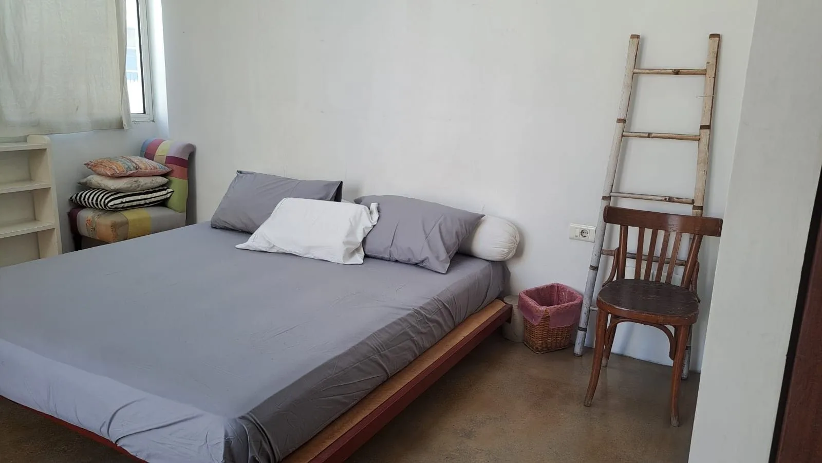Apartment for Sale in Mar Elias, Beirut, Lebanon — الصورة 7