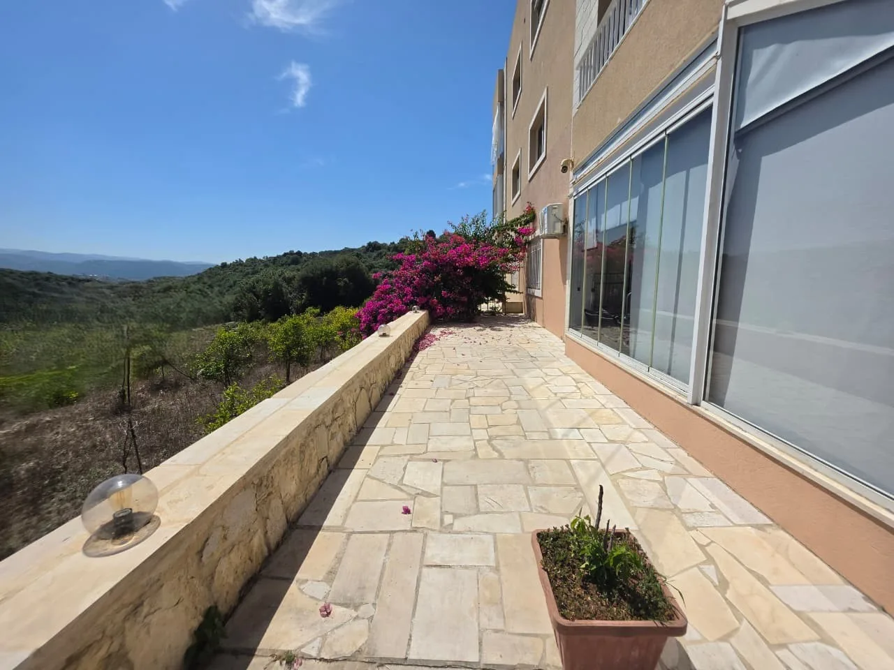 Apartment for Sale in Batroun — الصورة 3