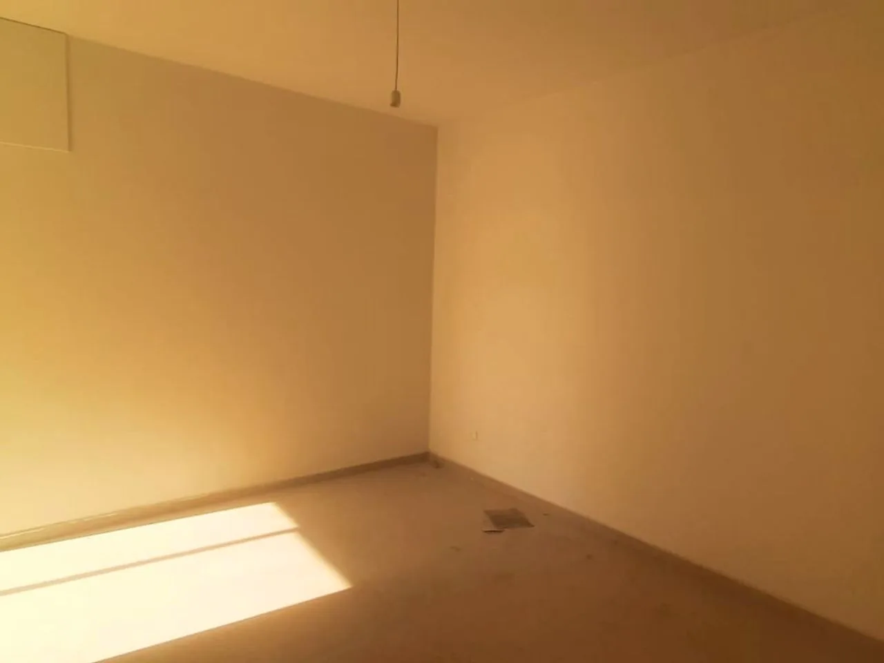 Apartment for Sale in Bsalim, Lebanon — الصورة 4