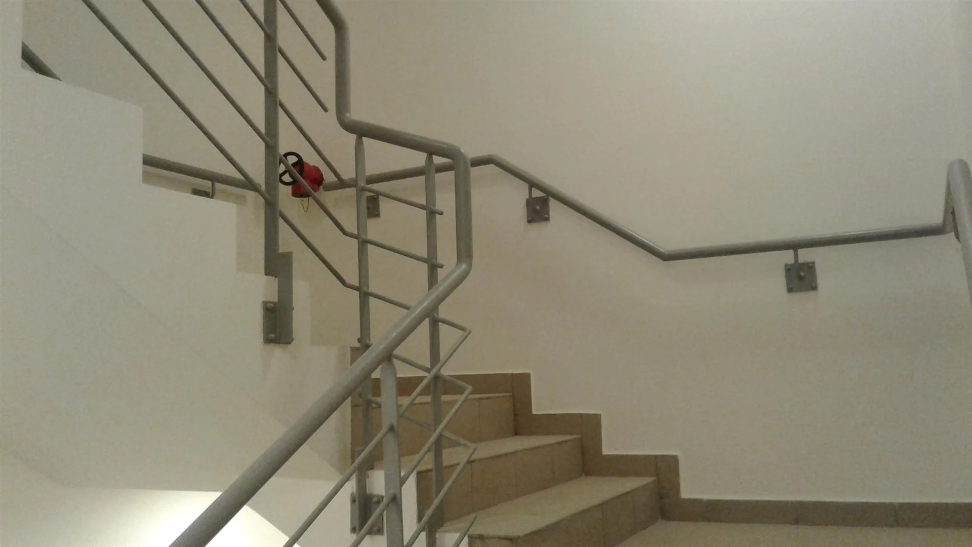 Office for rent in Dbayeh, Lebanon — الصورة 7