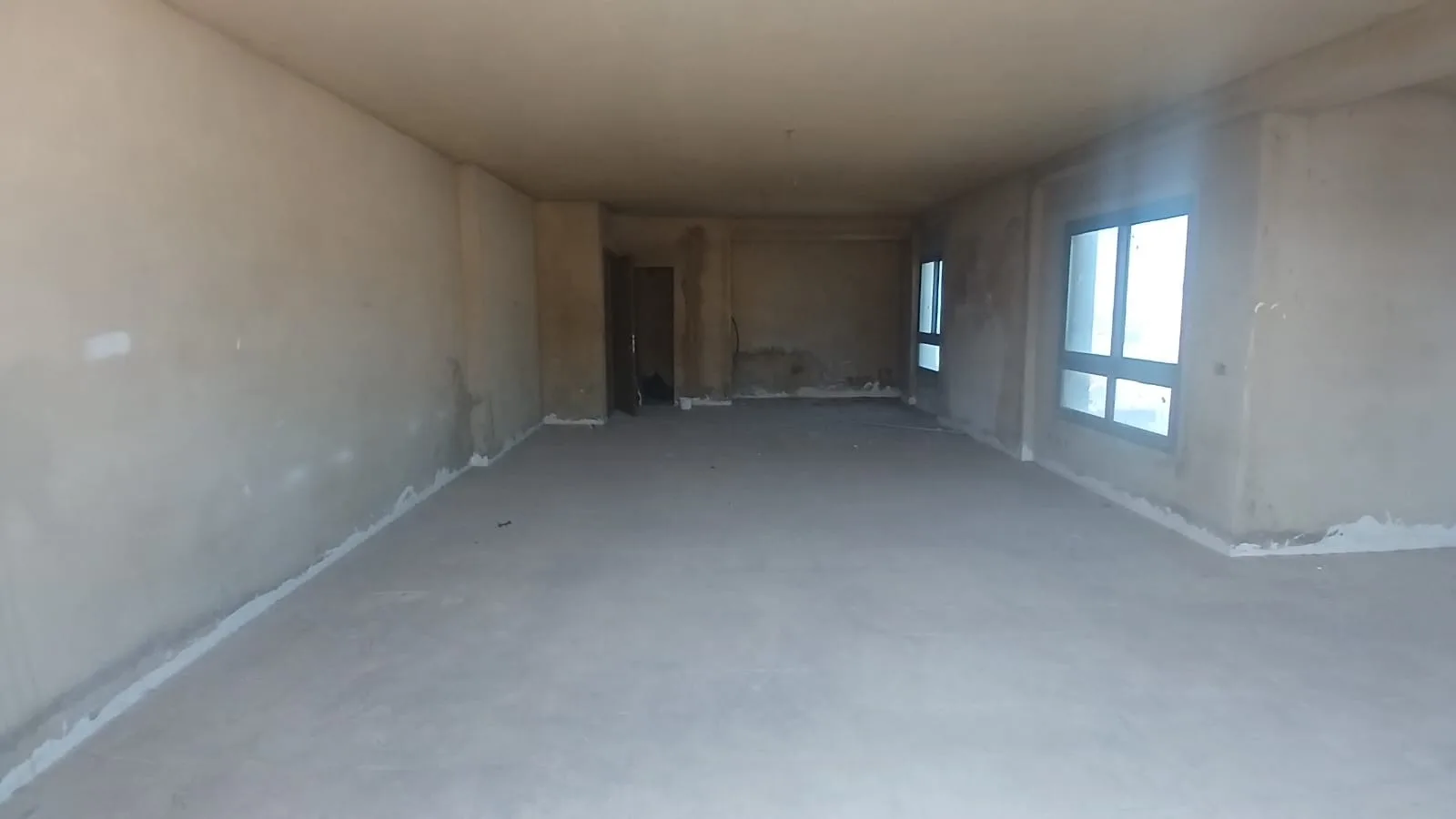 Office for Sale in Zalqa — الصورة 4