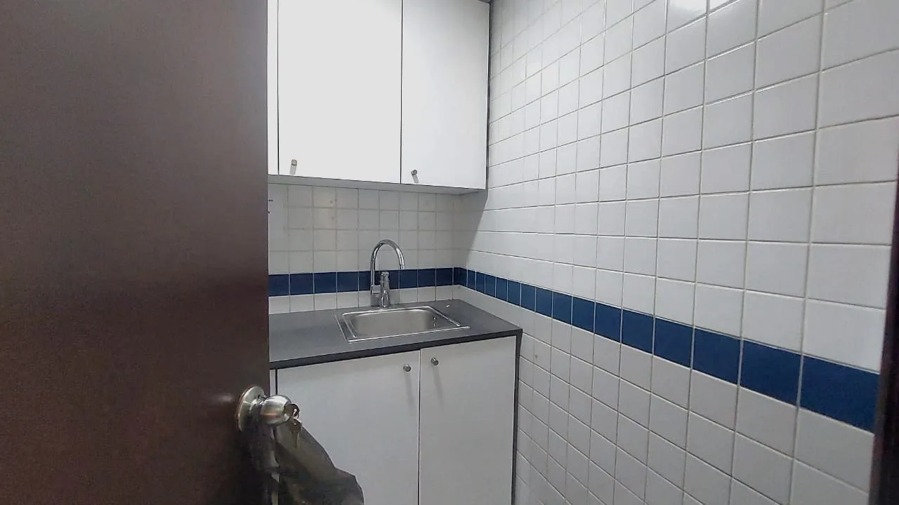 Office for rent in Downtown — الصورة 4