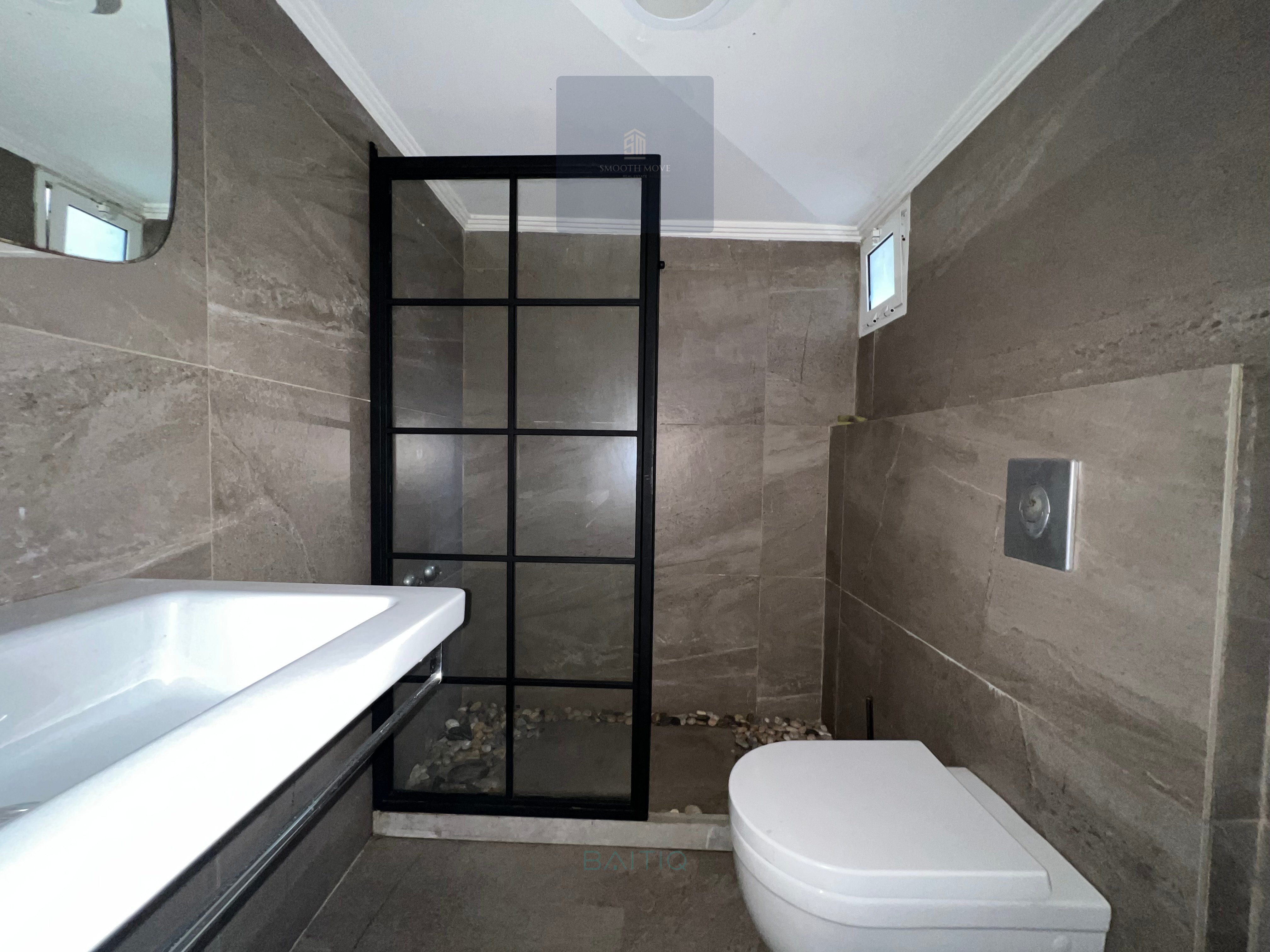 Newly Renovated and Spacious Apartment for Sale in Verdun — الصورة 8