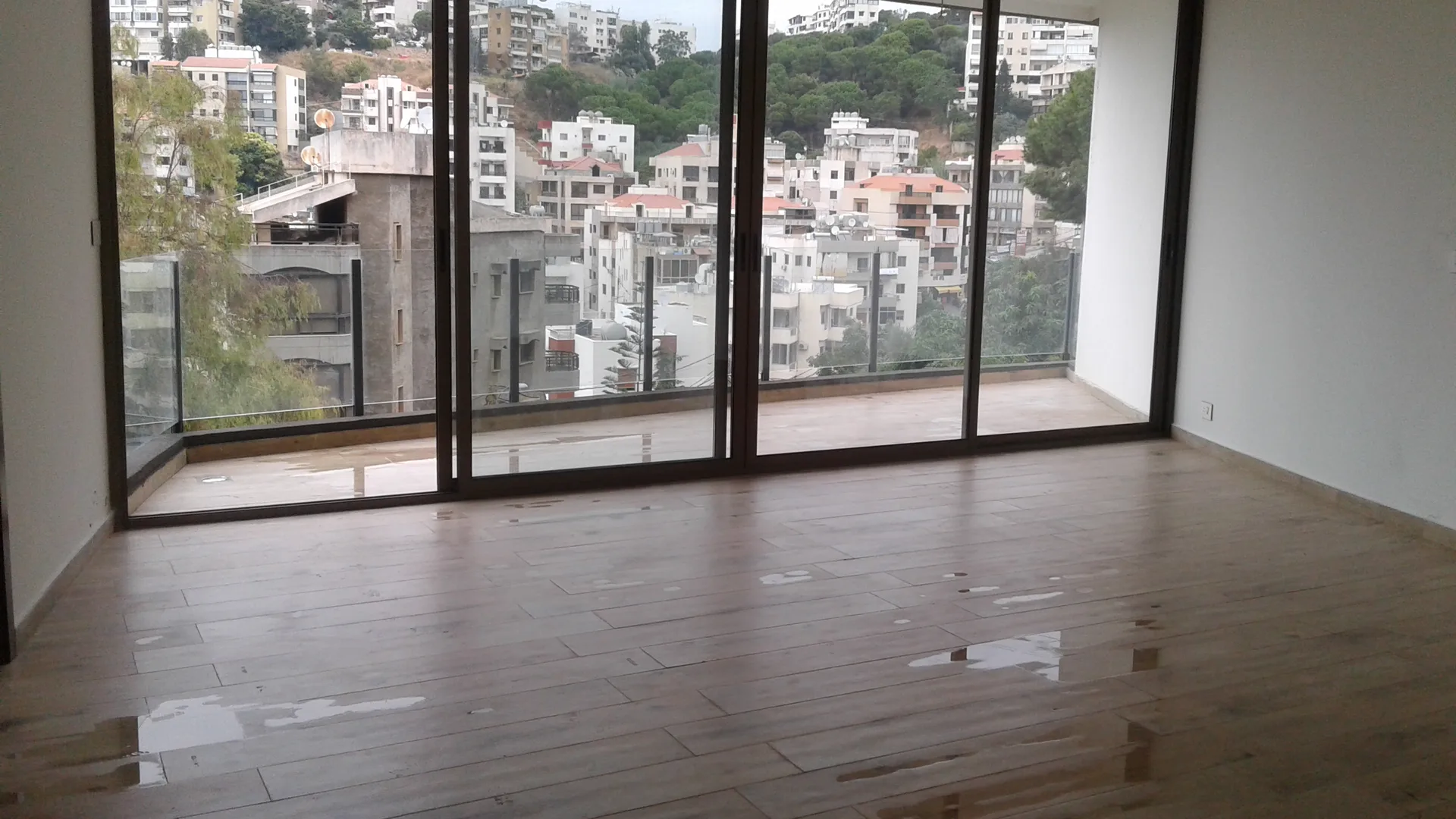 Apartment for Sale in Aaoukar, Lebanon