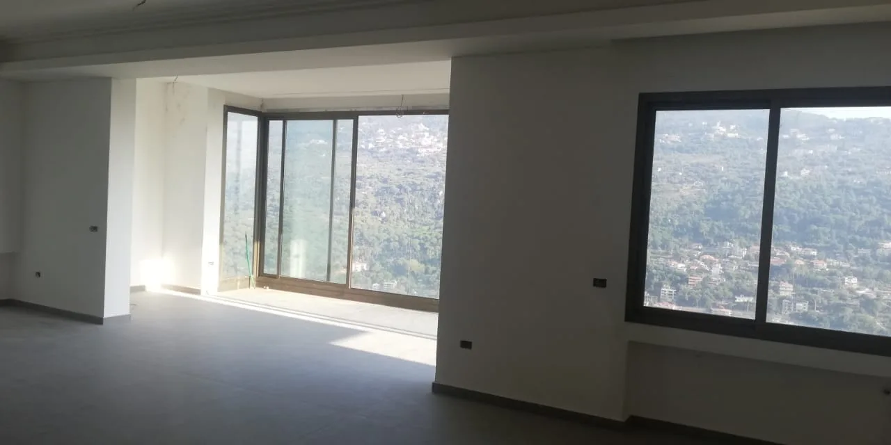 Duplex for Sale in Baabdat, Lebanon — الصورة 2