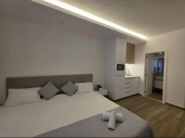 Furnished Studio for Rent in Beit Mery — الصورة 4