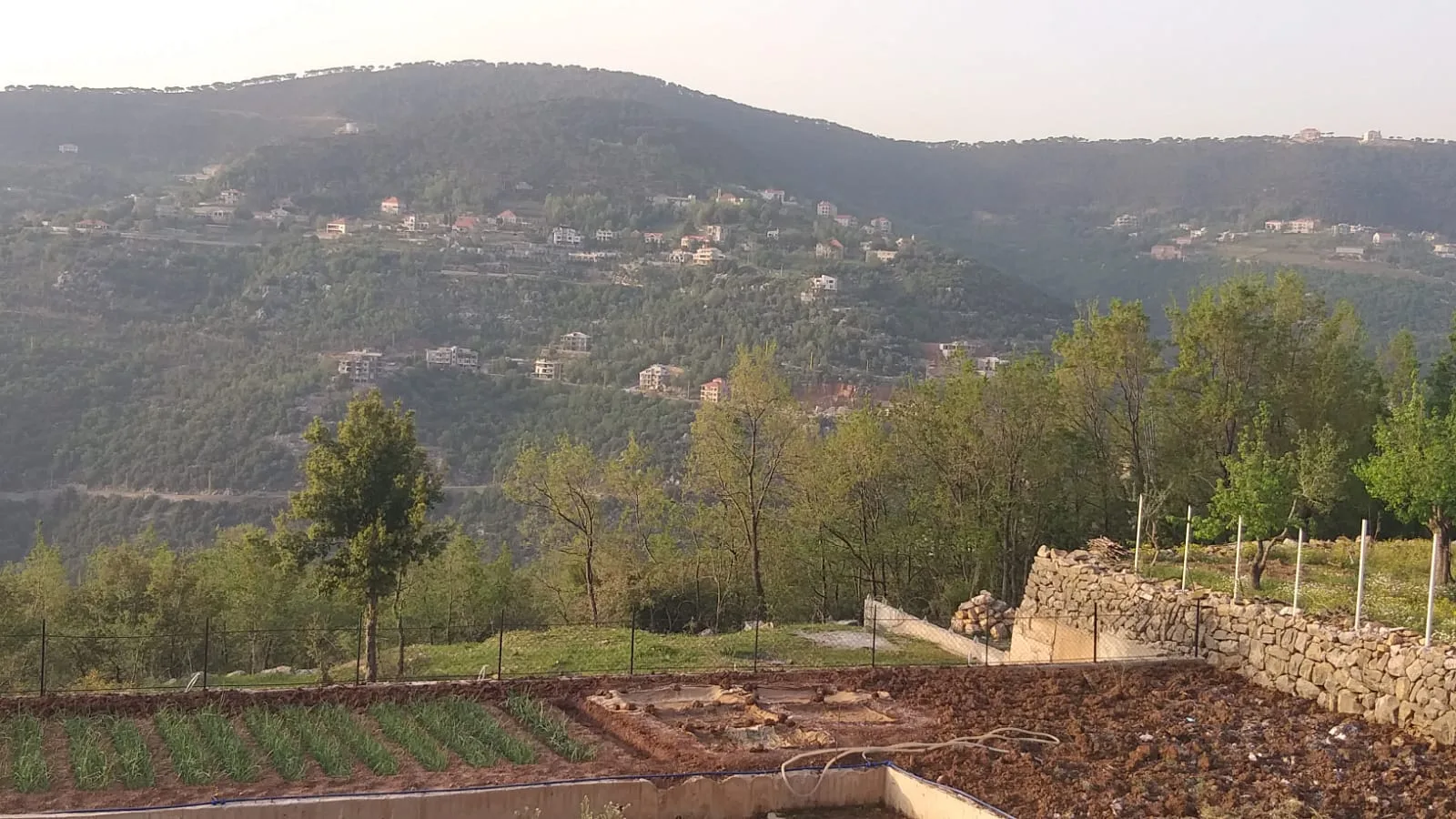 Land for Sale in Bteghrine, Lebanon — الصورة 1