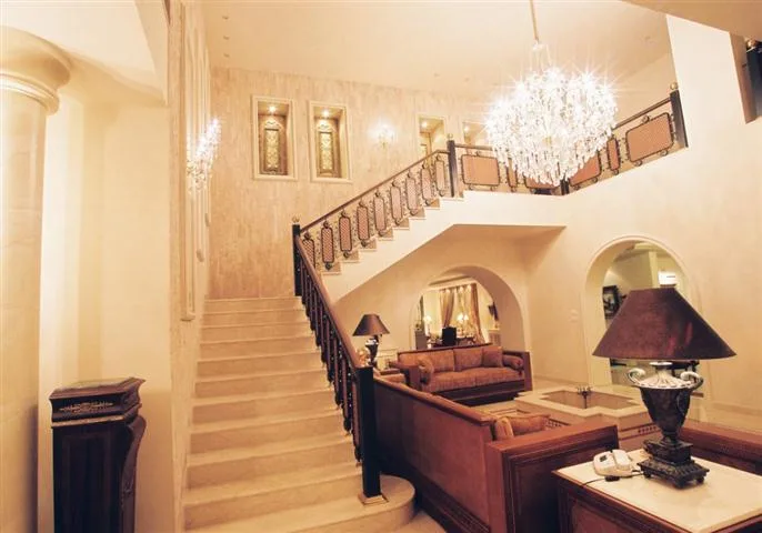 Villa for Sale in Bsalim, Lebanon — الصورة 3