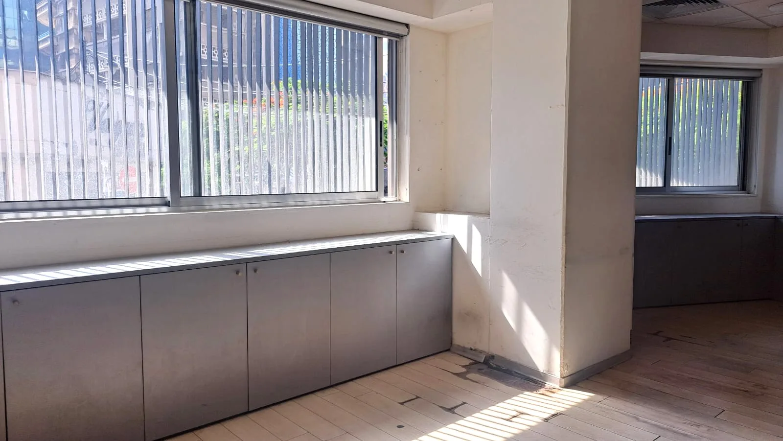 Shop for rent in Hamra, Beirut, Lebanon — الصورة 8