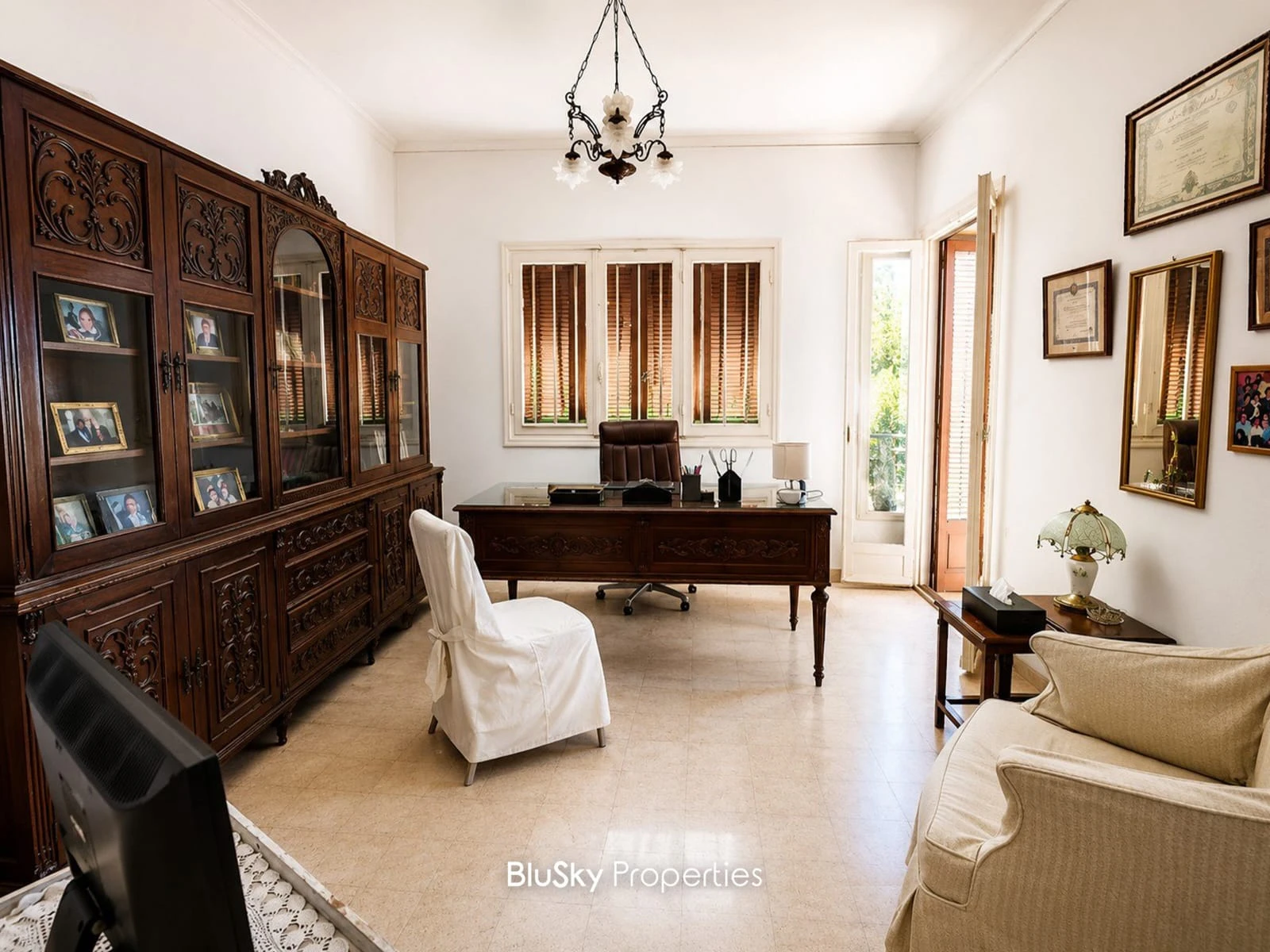 Apartment 260m² with City View for Sale in Achrafieh — الصورة 4