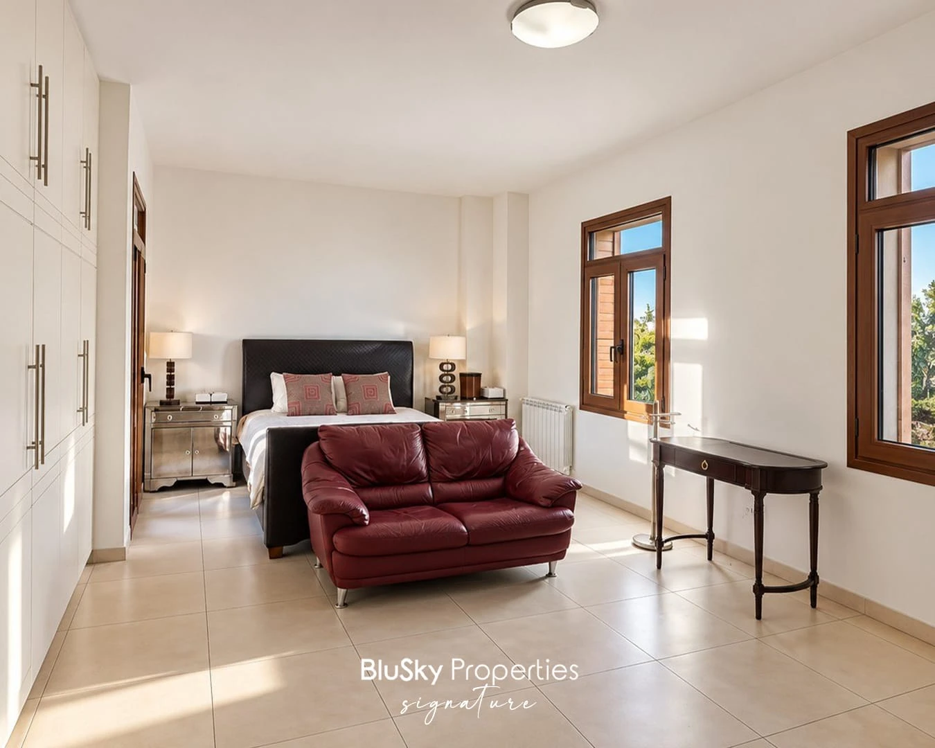 Apartment 310m² for Rent in Achrafieh — photo 4