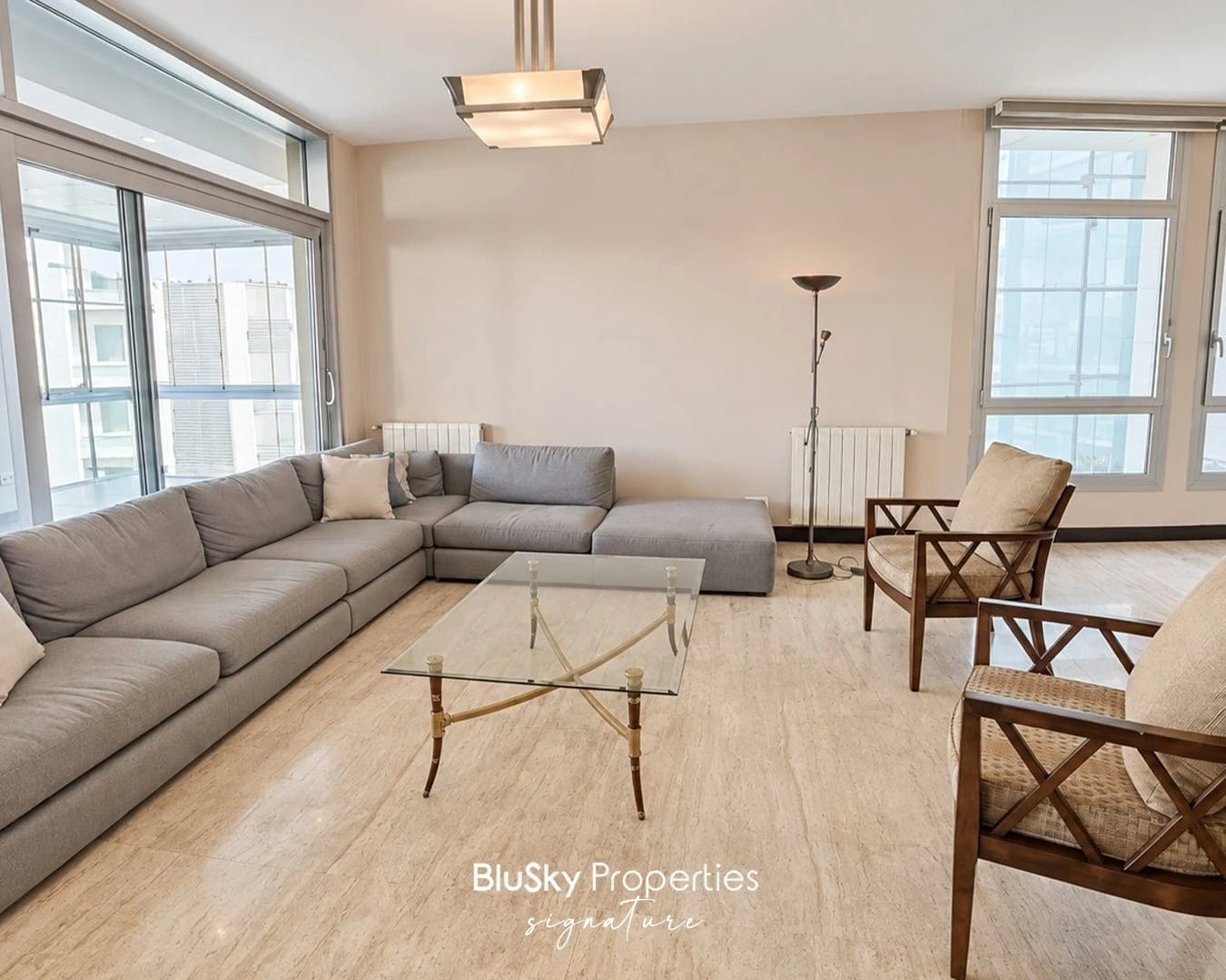 Apartment 400m² for Rent in Achrafieh — photo 5