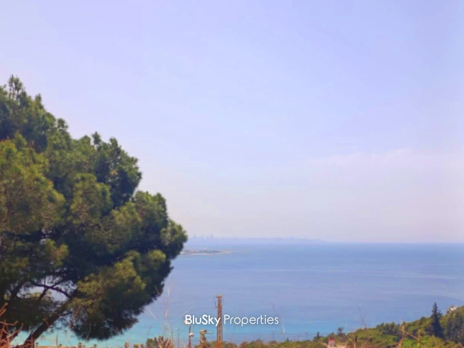 Land 1,200m² for Rent in Adma — الصورة 2