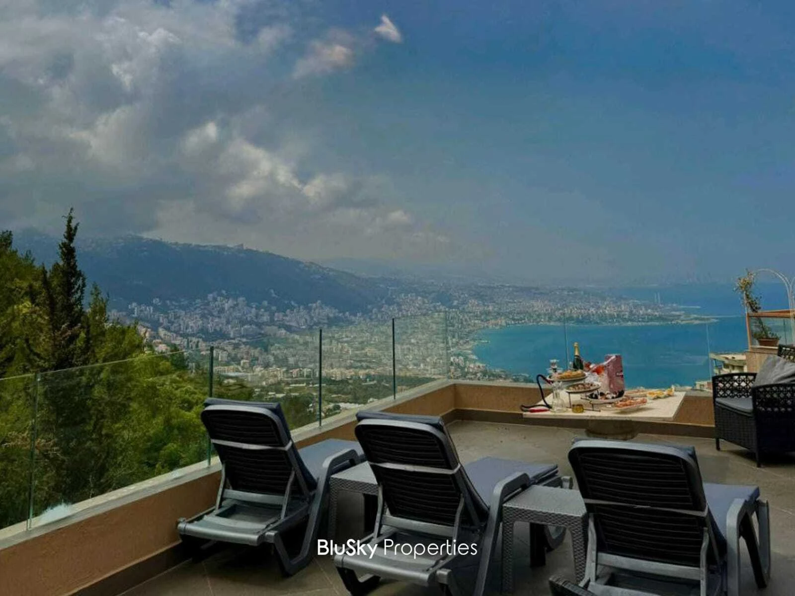 Apartment 150m² Terrace for Rent in Adma — الصورة 3