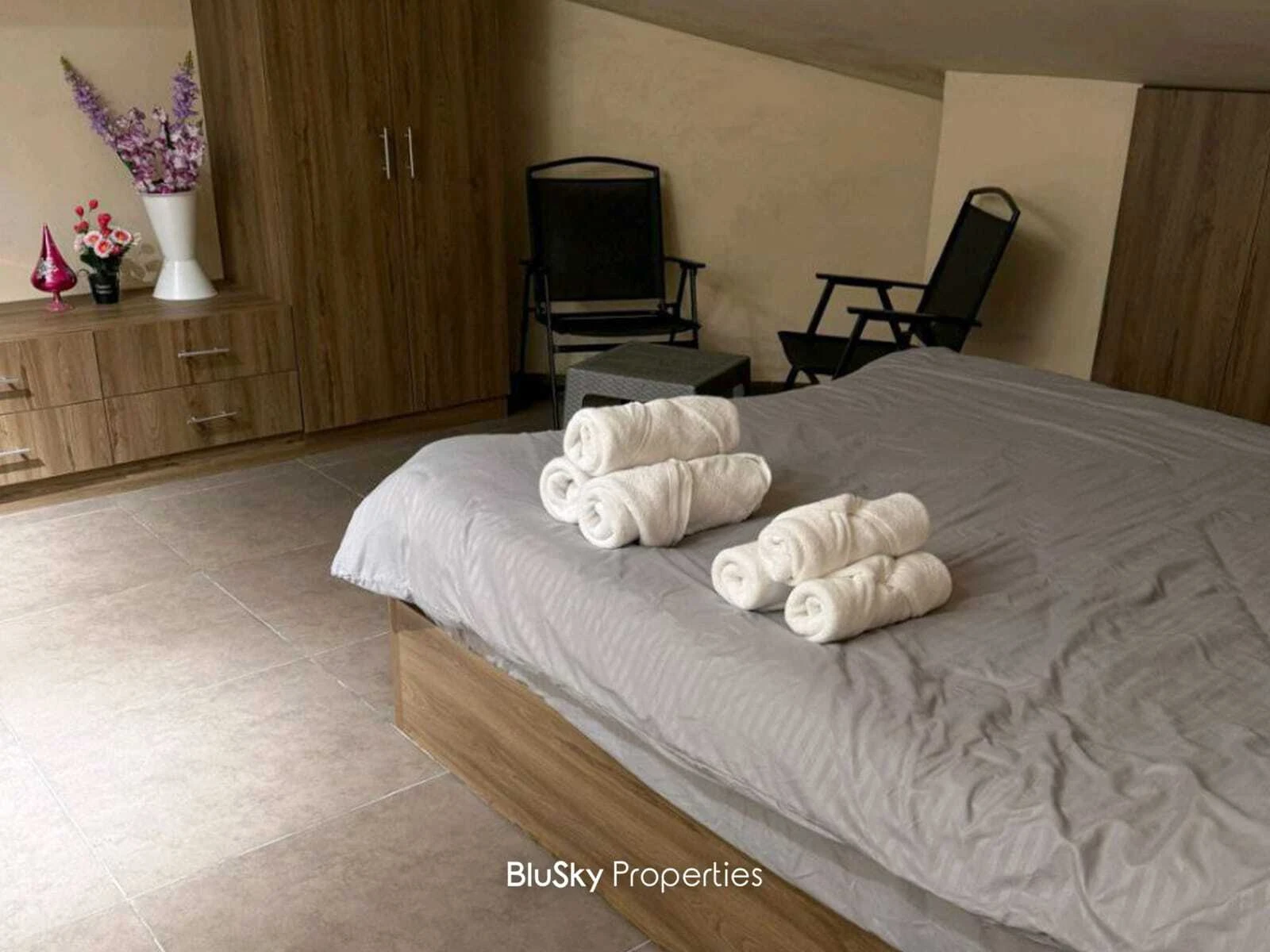 Apartment 150m² Terrace for Rent in Adma — الصورة 4