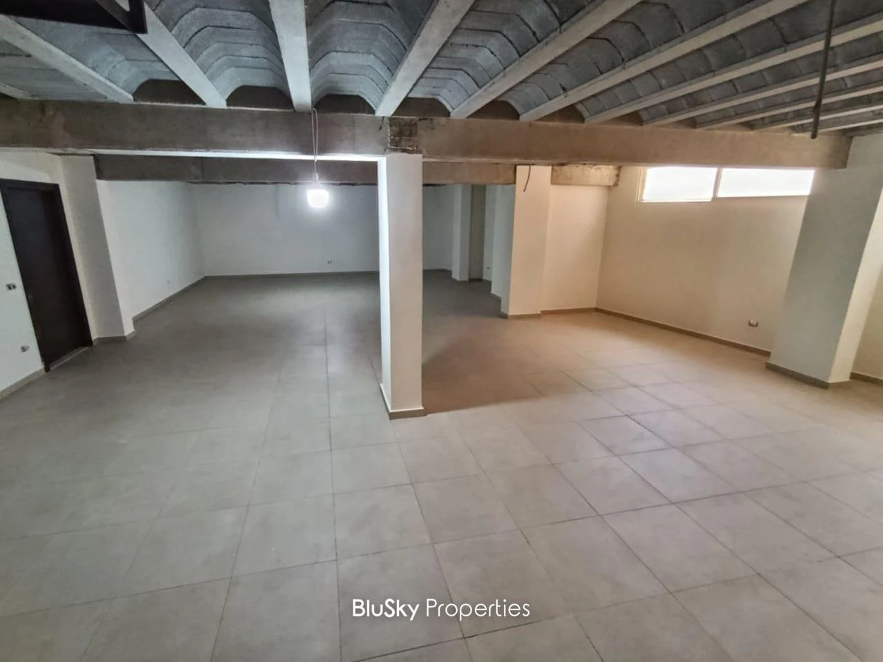 Shop 154m² Depot for Rent in Adma — الصورة 4