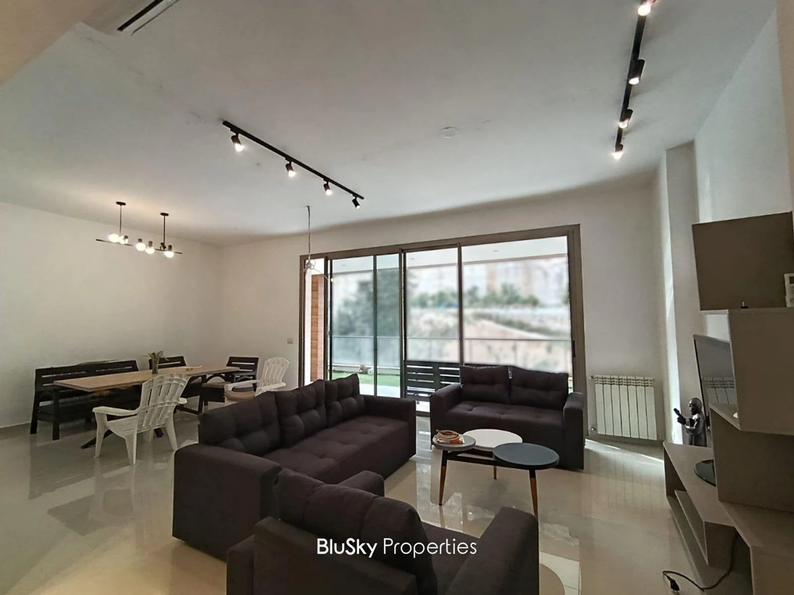Apartment 160m² Terrace for Rent in Adma