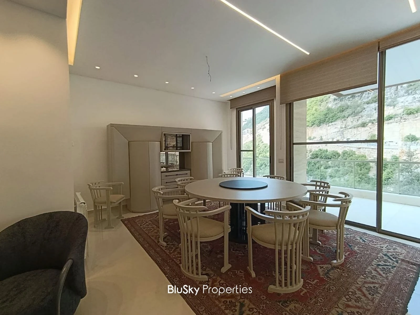 Apartment 170m² with Sea View for Sale in Adma — الصورة 3