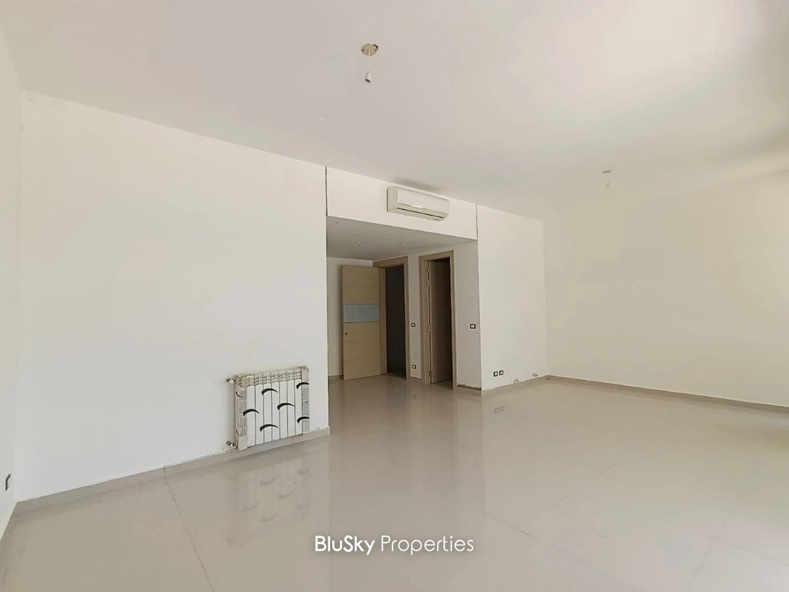 Apartment 171m² with Sea View for Sale in Adma — الصورة 2