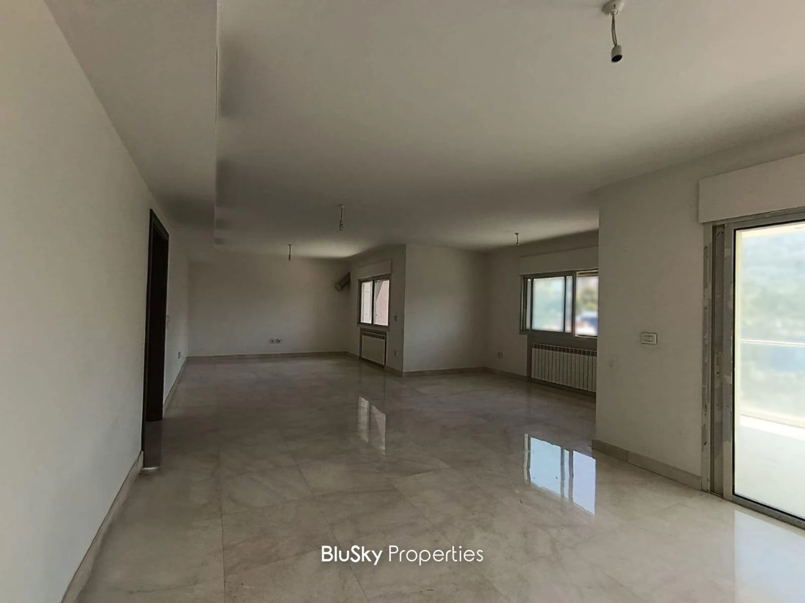 Apartment 220m² Mountain View for Rent in Adma — photo 2