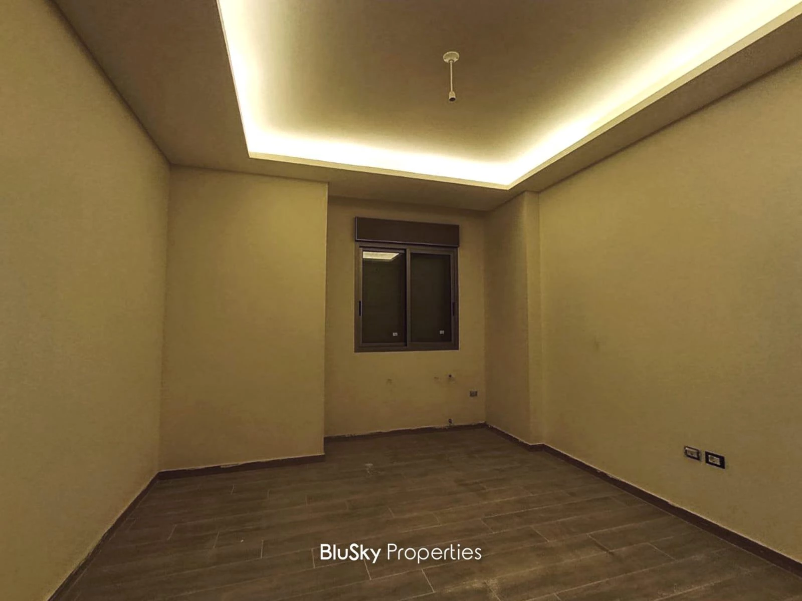 Apartment 230m² Terrace for Sale in Adma — الصورة 4