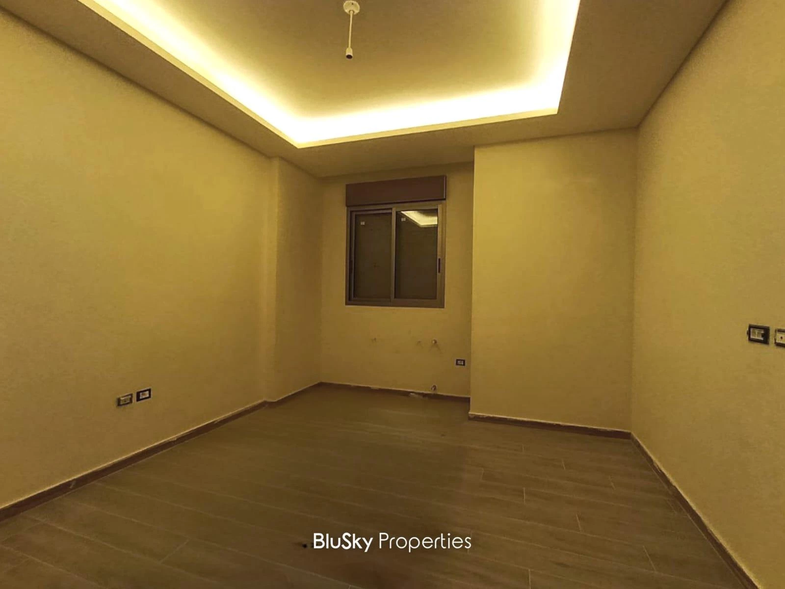 Apartment 230m² Balcony for Sale in Adma — الصورة 4