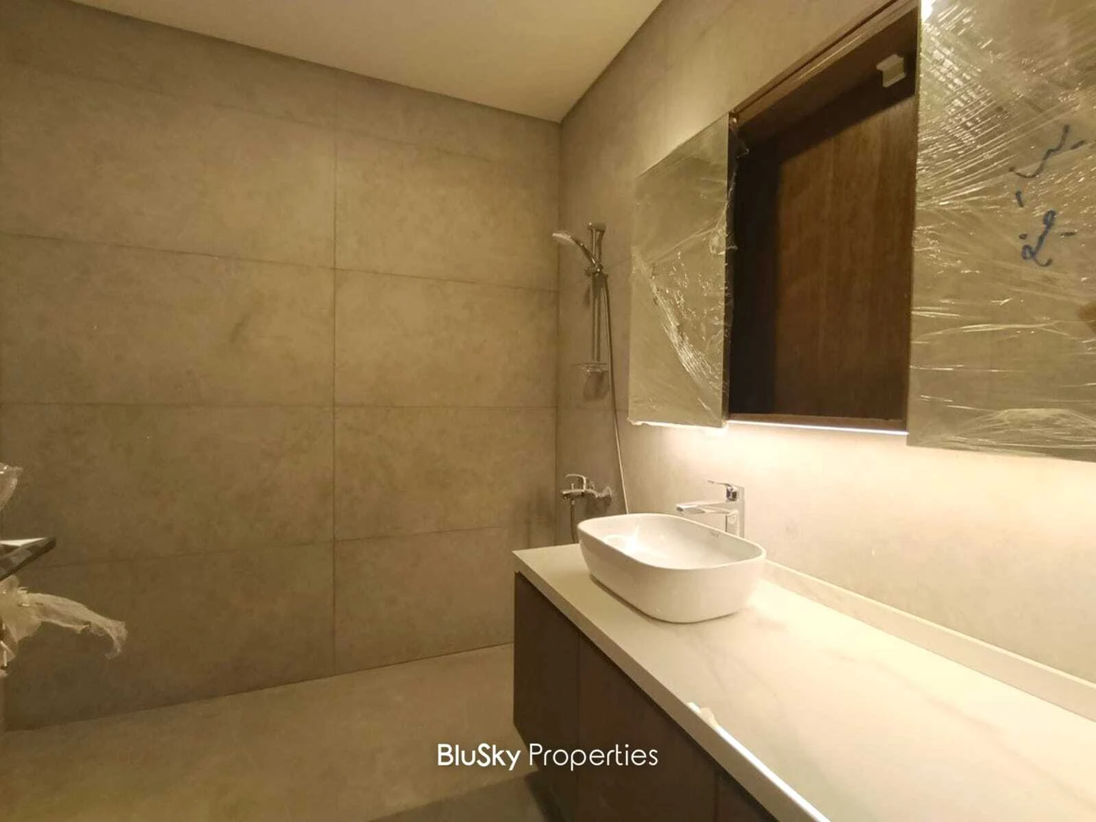 Apartment 230m² Sea View for Sale in Adma — الصورة 3