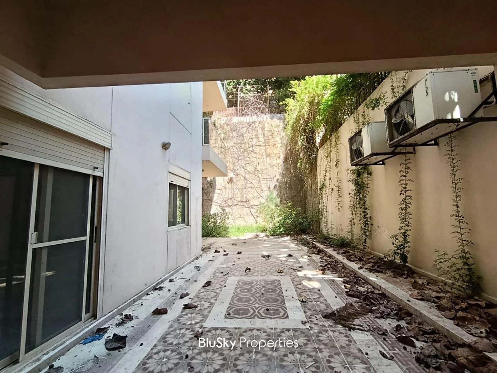 Apartment 250m² Terrace for Rent in Adma — الصورة 2