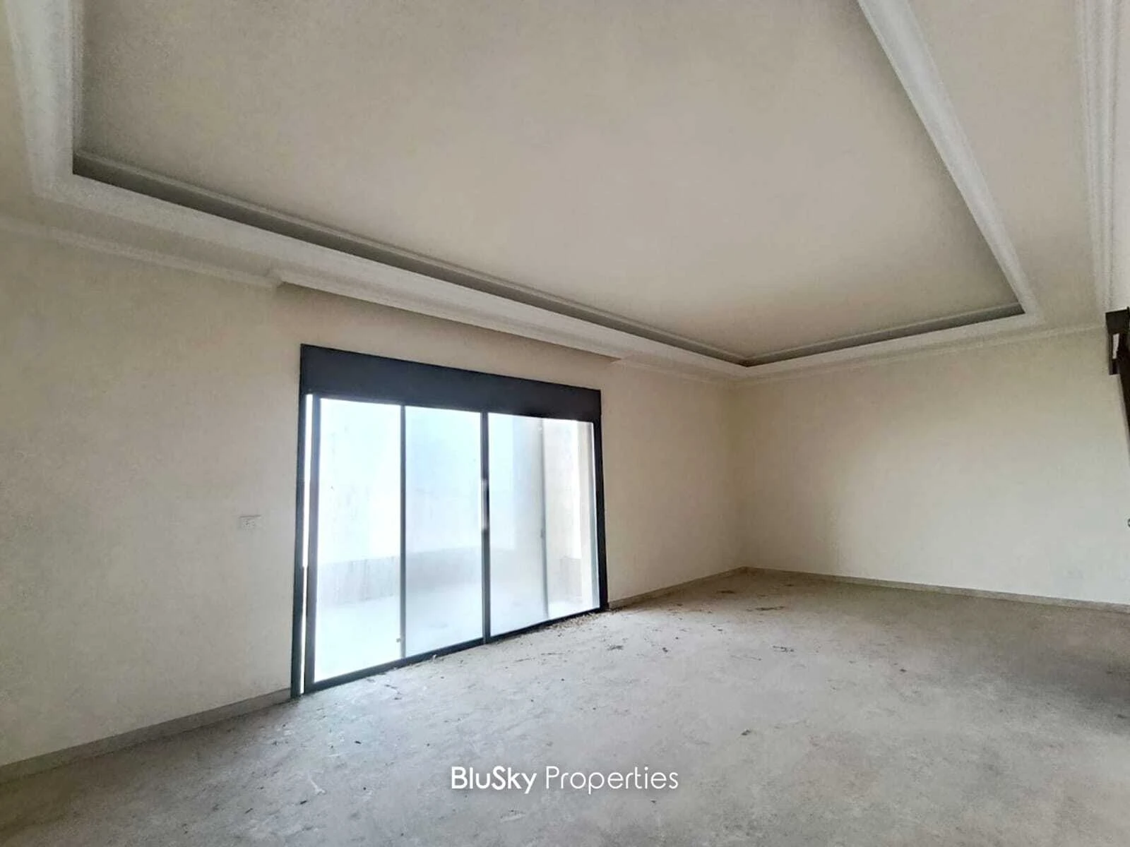 Apartment 250m² Sea View for Sale in Adma
