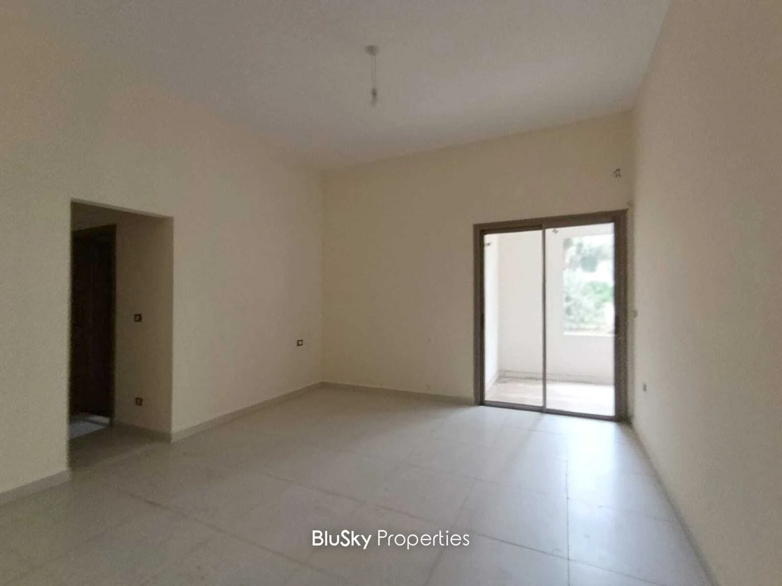 Apartment 274m² Garden for Sale in Adma — الصورة 3