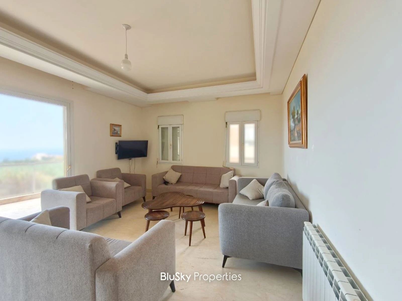 Apartment 300m² with Sea View for Rent in Adma