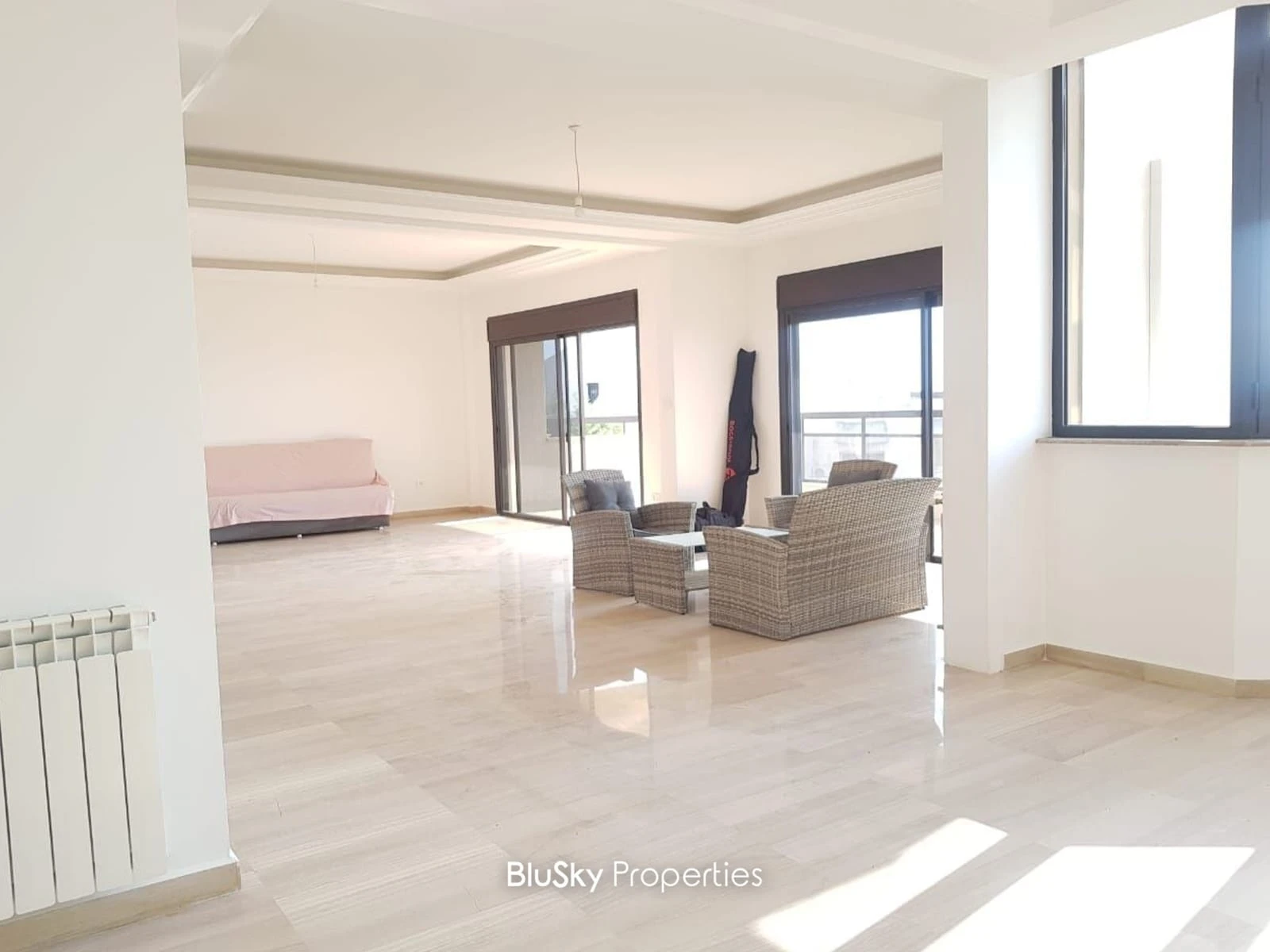 Apartment 300m² with Sea View for Sale in Adma — الصورة 2