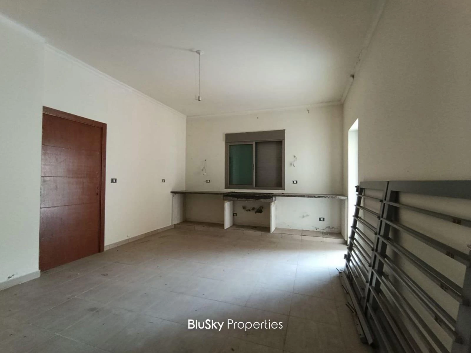 Apartment 330m² Terrace for Sale in Adma — الصورة 5