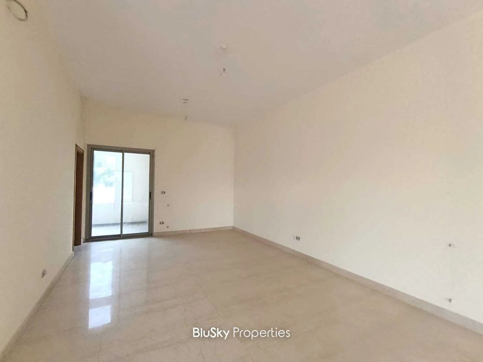 Duplex 383m² Terrace for Sale in Adma — الصورة 3