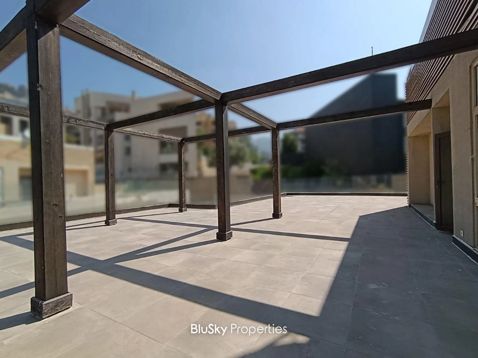 Apartment 440m² Balcony for Sale or Rent in Adma — الصورة 2