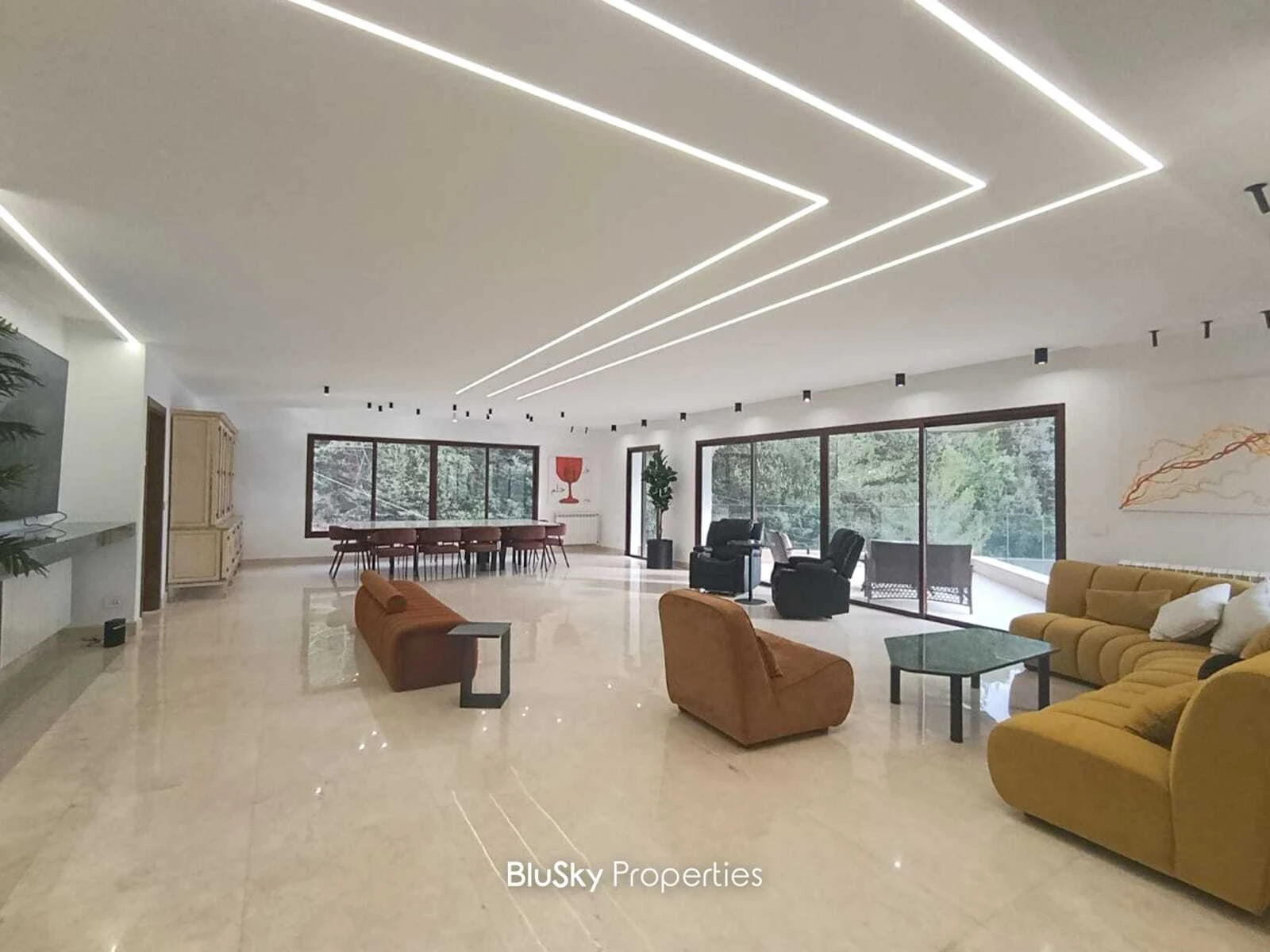 Duplex 450m² Terrace for Sale or Rent in Adma