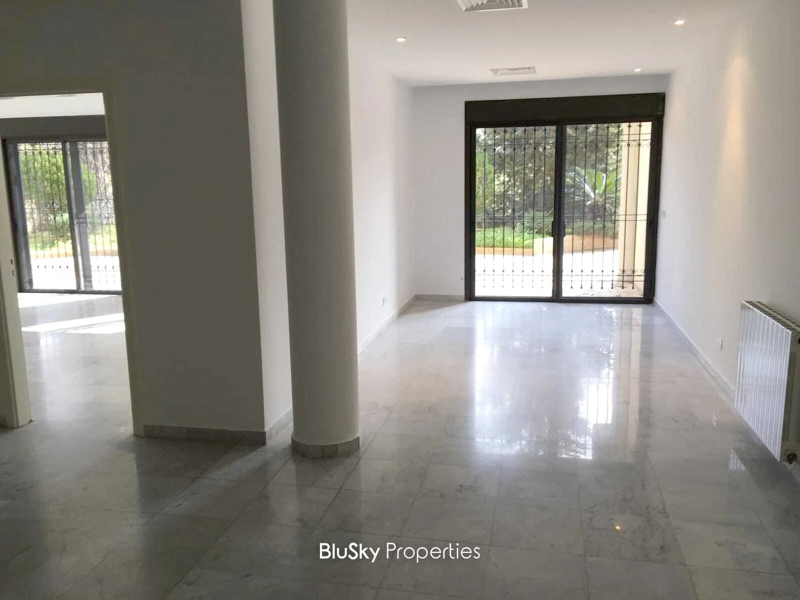 Apartment 500m² Terrace for Sale or Rent in Adma — الصورة 5