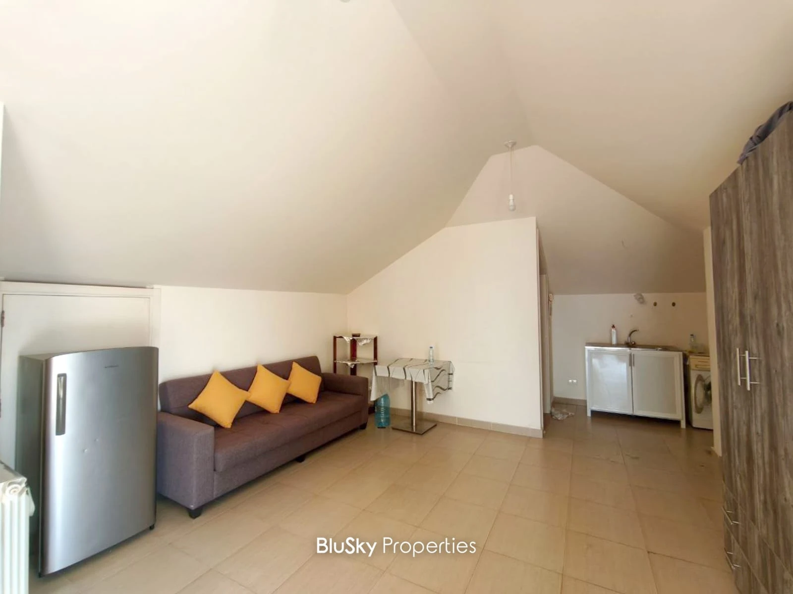 Apartment 80m² with Terrace for Rent in Adma — الصورة 3
