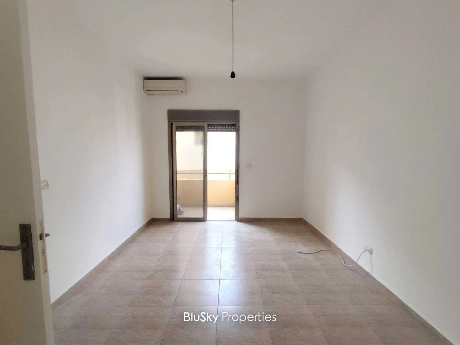 Apartment 170m² Sea View for Sale in Adonis — الصورة 4