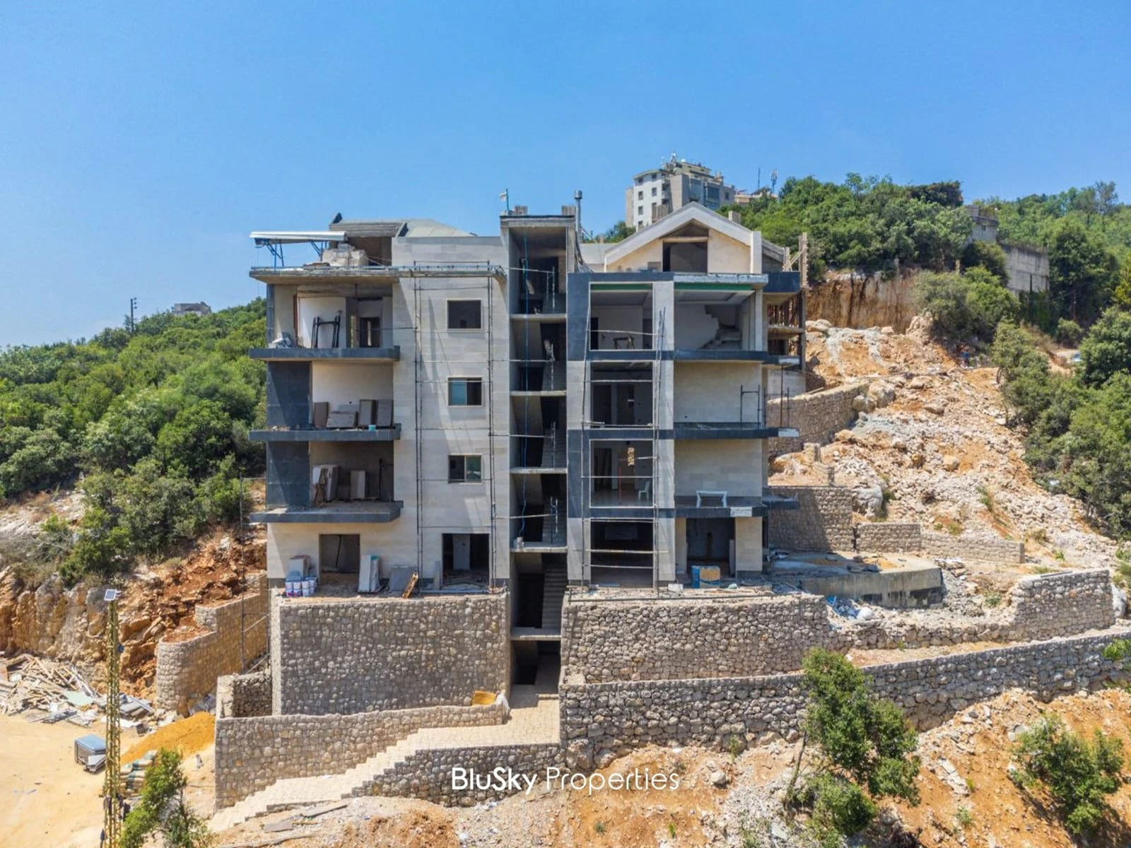 Apartment 139m² with Mountain View for Sale in Ajaltoun — الصورة 2