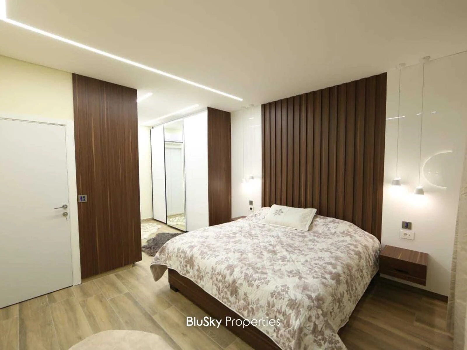 Apartment 172m² for Sale in Amchit — photo 5