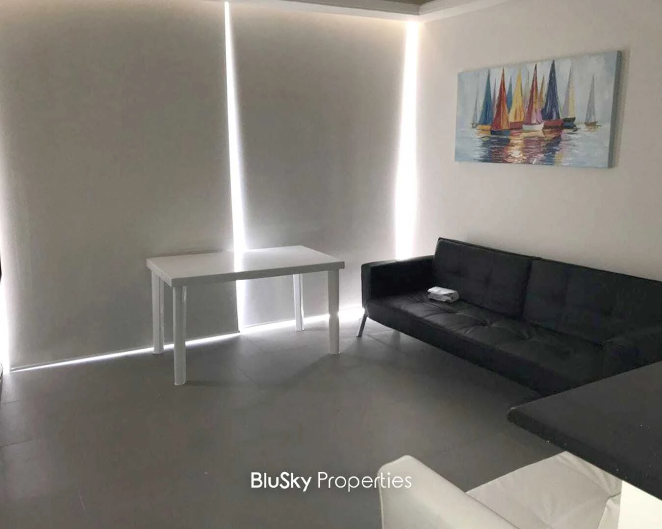 Chalet 67m² Garden for Rent in Amchit — الصورة 2