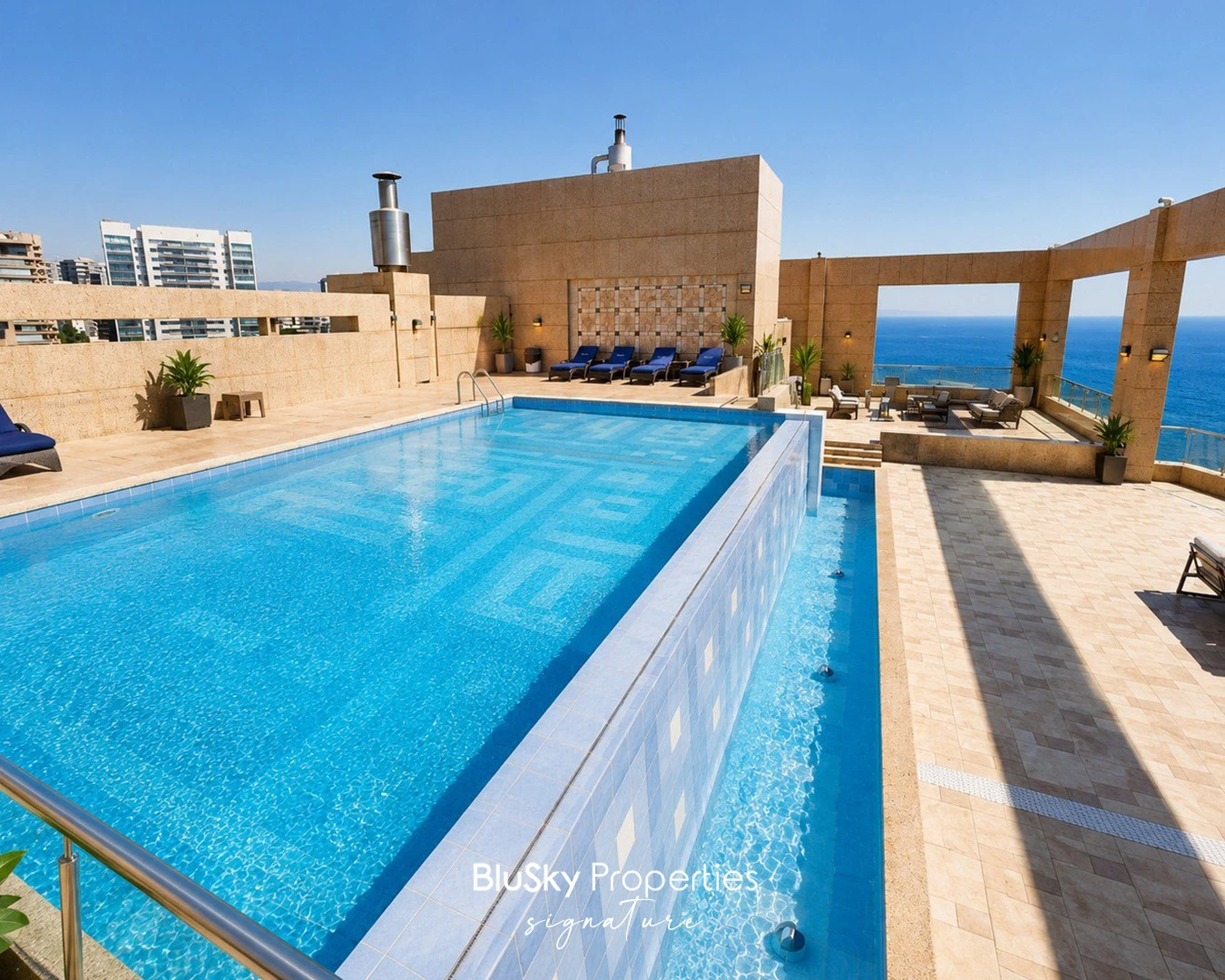 Apartment 550m² with Sea View for Rent in Ain El Mraiseh — الصورة 2