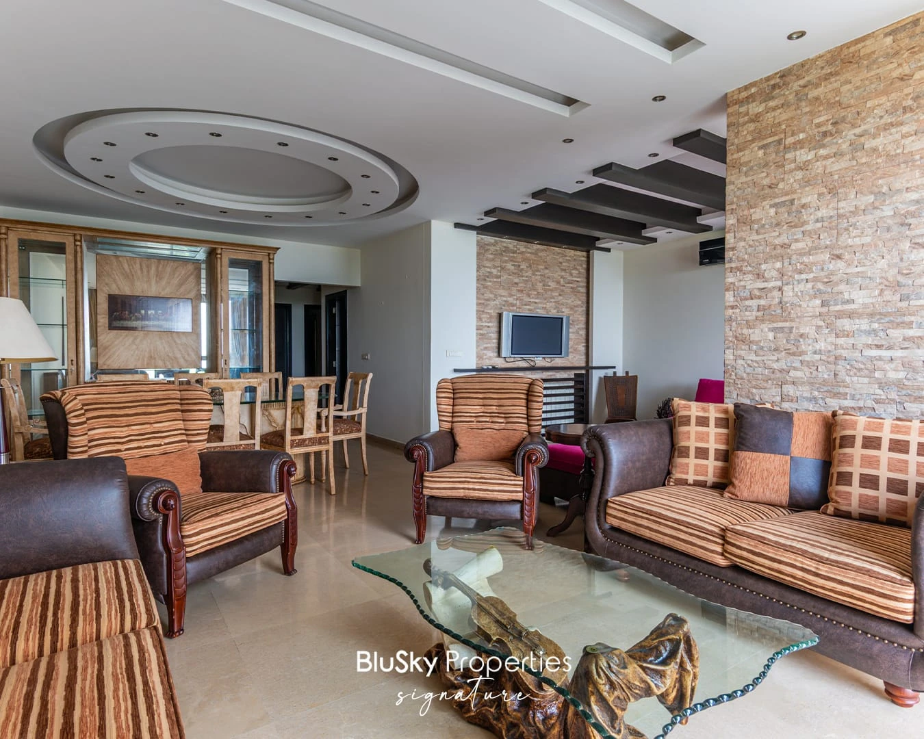 Apartment 175m² with Mountain View for Sale in Ain Najem