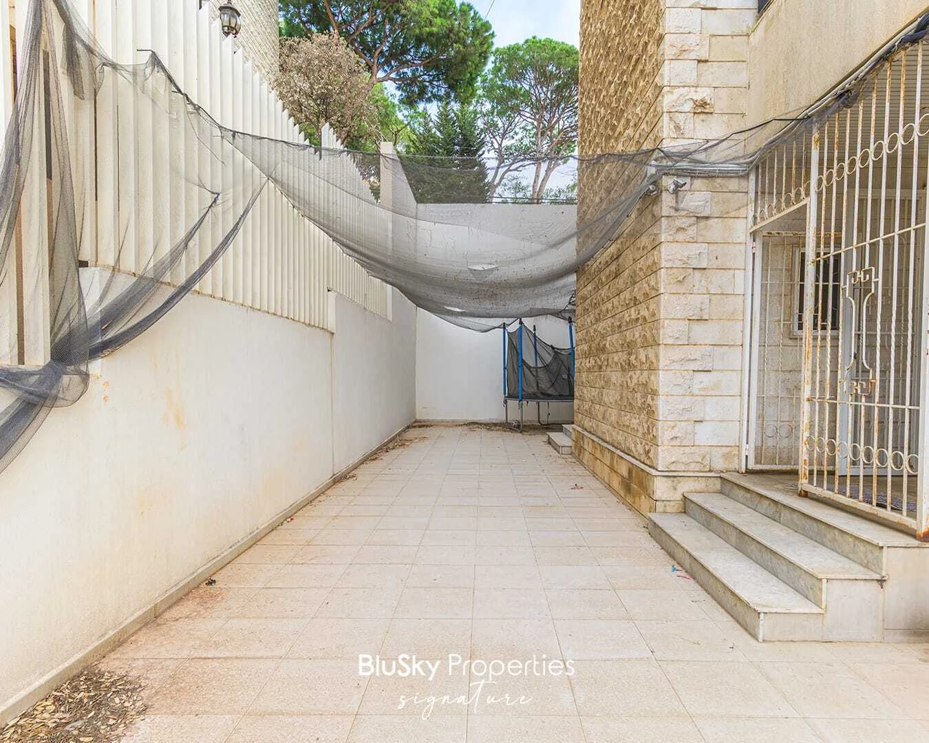 Apartment 500m² Terrace for Sale or Rent in Ain Najem — الصورة 5